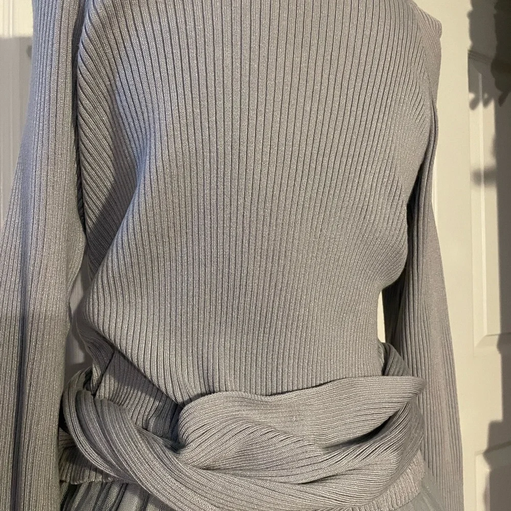 Woman’s Dress/ new without Tags/ Grey soft dress - Picture 7 of 8